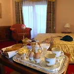President Hotel