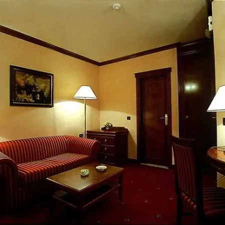 Ξενοδοχείο President 4*