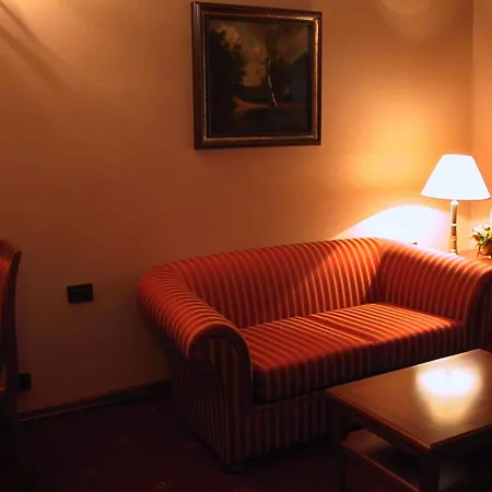 President Ξενοδοχείο